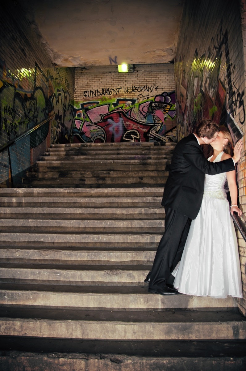 Zdjęcie w galerii na portalu naszwodzislaw.com: Przyłapany na malowaniu graffiti wiadomości z regionu