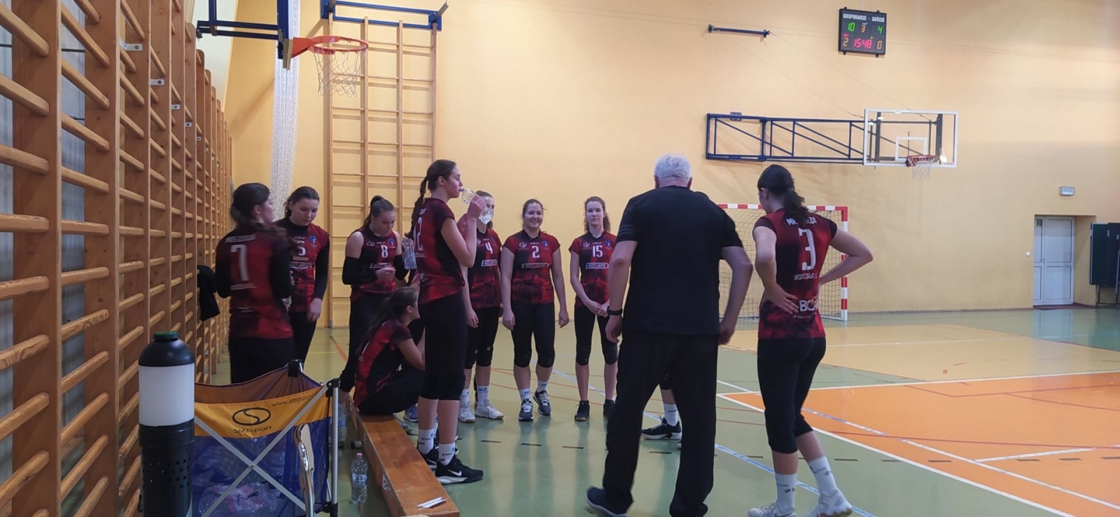 Zdjęcie w galerii na portalu naszwodzislaw.com: Siatkarki wodzisławskiej Zorzy w gazie wiadomości z regionu