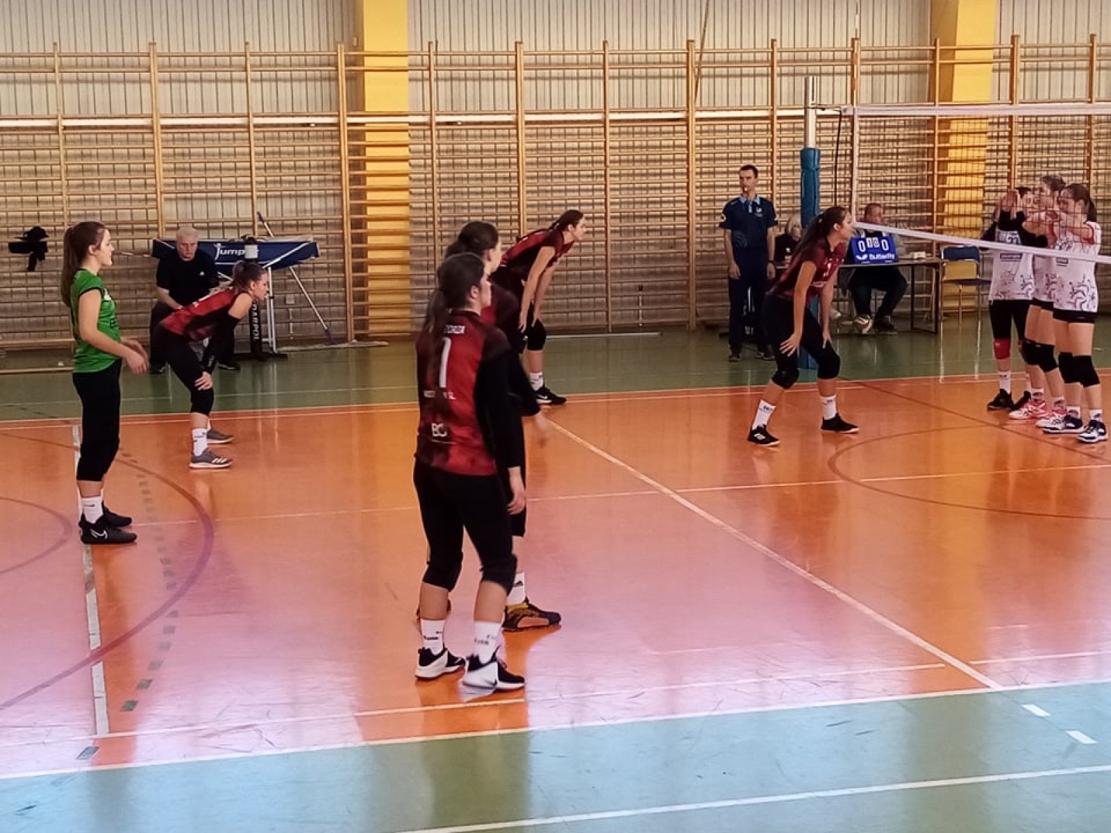 Zdjęcie w galerii na portalu naszwodzislaw.com: Siatkarki wodzisławskiej Zorzy w gazie wiadomości z regionu