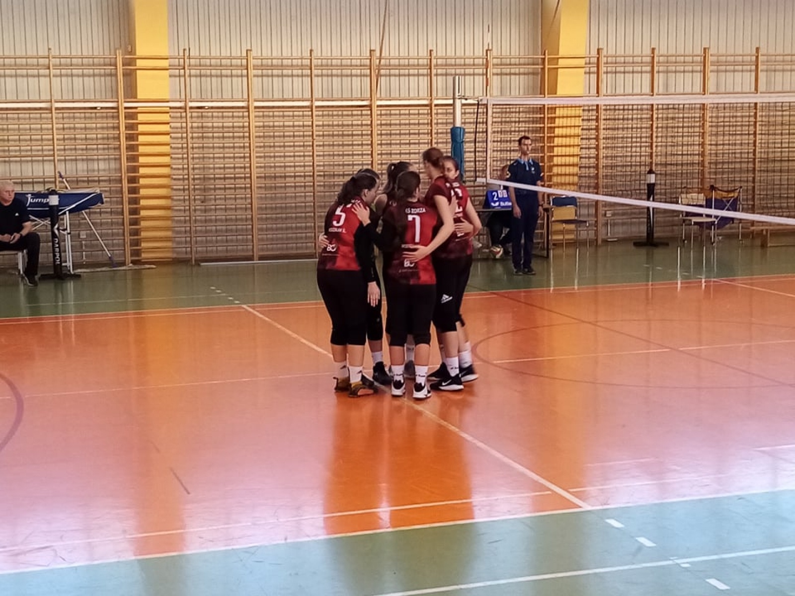 Zdjęcie w galerii na portalu naszwodzislaw.com: Siatkarki wodzisławskiej Zorzy w gazie wiadomości z regionu