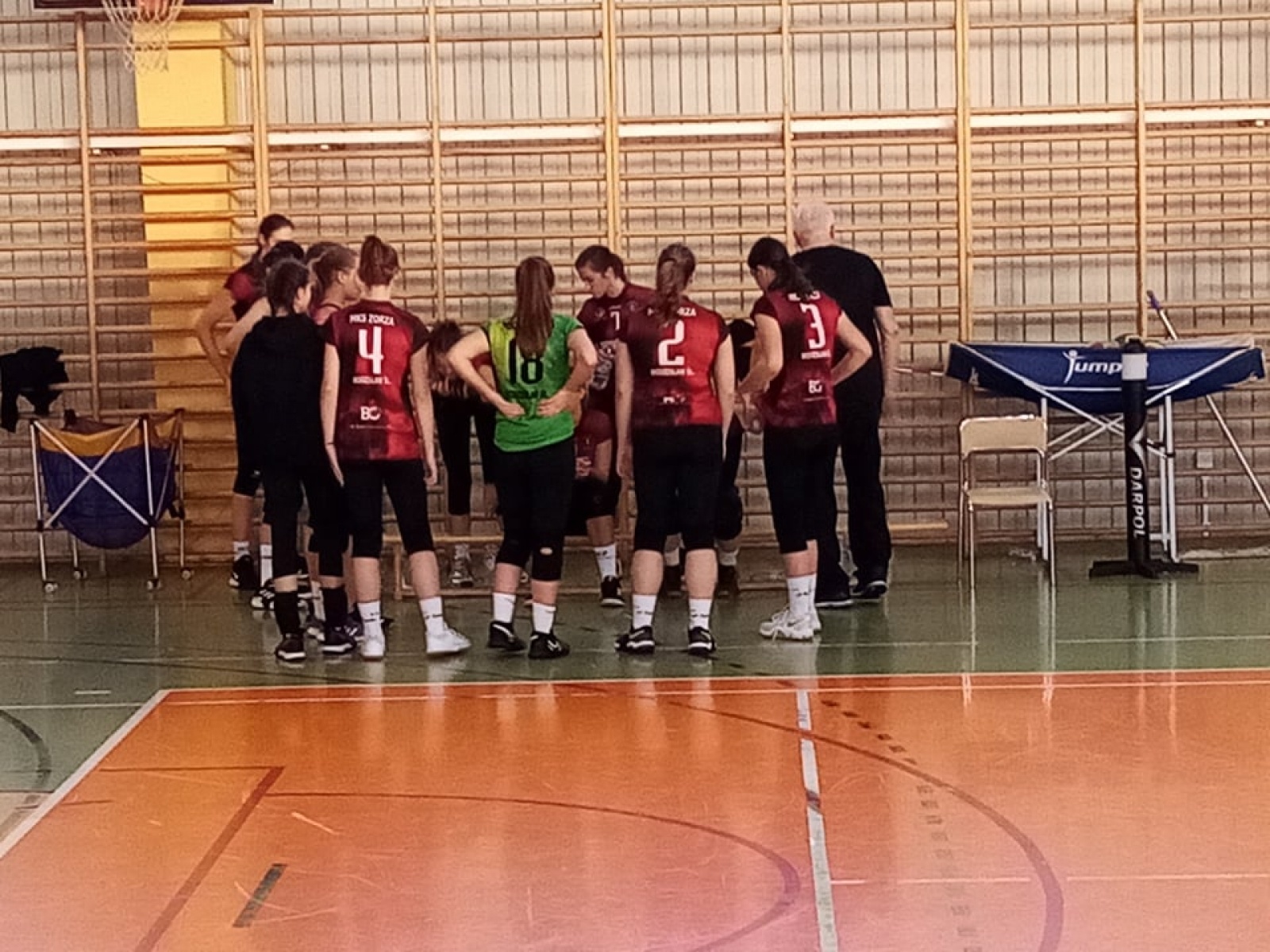 Zdjęcie w galerii na portalu naszwodzislaw.com: Siatkarki wodzisławskiej Zorzy w gazie wiadomości z regionu