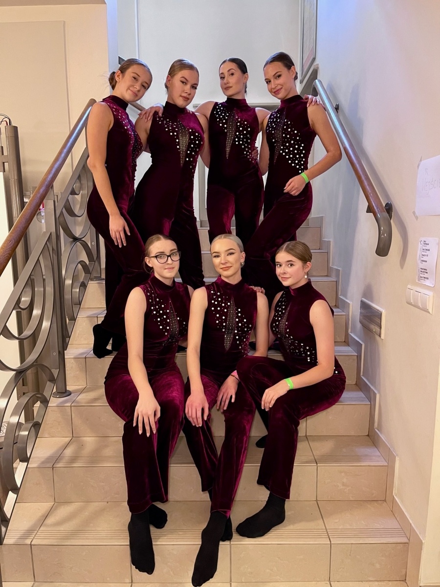 Zdjęcie w galerii na portalu naszwodzislaw.com: Zespoły z WCK nagrodzone na zawodach tanecznych wiadomości z regionu