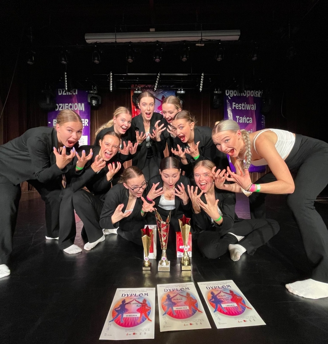 Zdjęcie w galerii na portalu naszwodzislaw.com: Zespoły z WCK nagrodzone na zawodach tanecznych wiadomości z regionu
