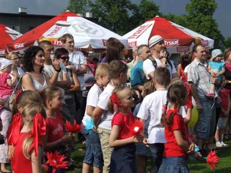 Zdjęcie w galerii na portalu naszwodzislaw.com: Mama, tata i ja - festyn w Zawadzie wiadomości z regionu