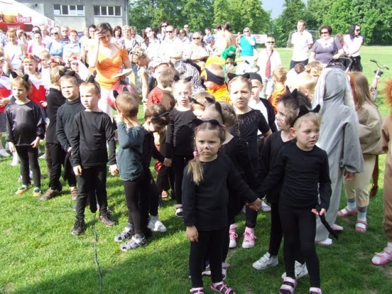 Zdjęcie w galerii na portalu naszwodzislaw.com: Mama, tata i ja - festyn w Zawadzie wiadomości z regionu