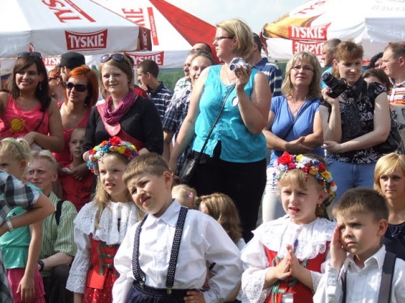 Zdjęcie w galerii na portalu naszwodzislaw.com: Mama, tata i ja - festyn w Zawadzie wiadomości z regionu