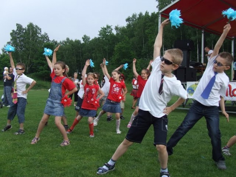 Zdjęcie w galerii na portalu naszwodzislaw.com: Mama, tata i ja - festyn w Zawadzie wiadomości z regionu