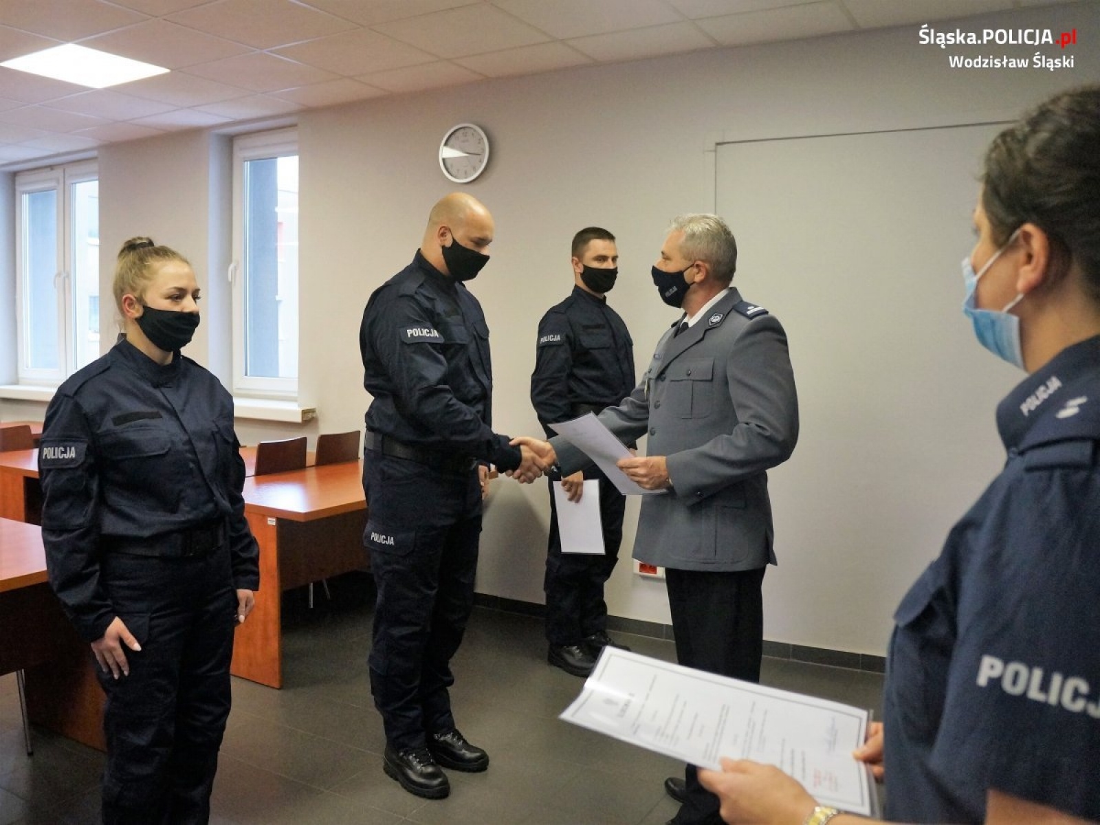 Zdjęcie w galerii na portalu naszwodzislaw.com: Nowi funkcjonariusze ślubowali w wodzisławskiej komendzie wiadomości z regionu