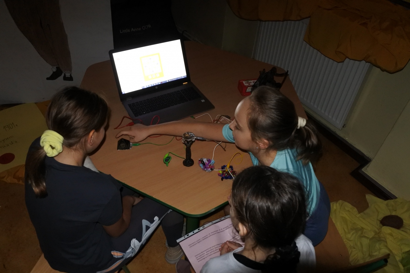 Zdjęcie w galerii na portalu naszwodzislaw.com: Uczniowie pszowskiej SP 1 śladami polskiego Indiany Jonesa wiadomości z regionu