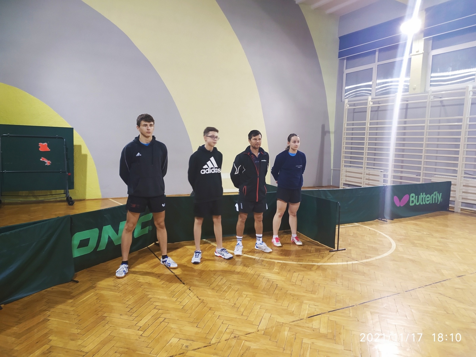 Zdjęcie w galerii na portalu naszwodzislaw.com: Młodość i szybkość górą nad doświadczeniem wiadomości z regionu