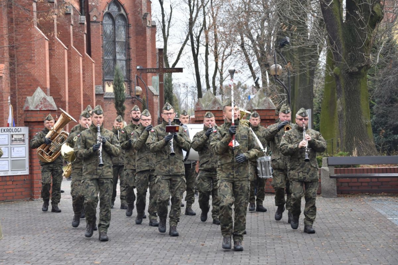 Zdjęcie w galerii na portalu naszwodzislaw.com: Klasy mundurowe z Rydułtów ślubowały [FOTO] wiadomości z regionu