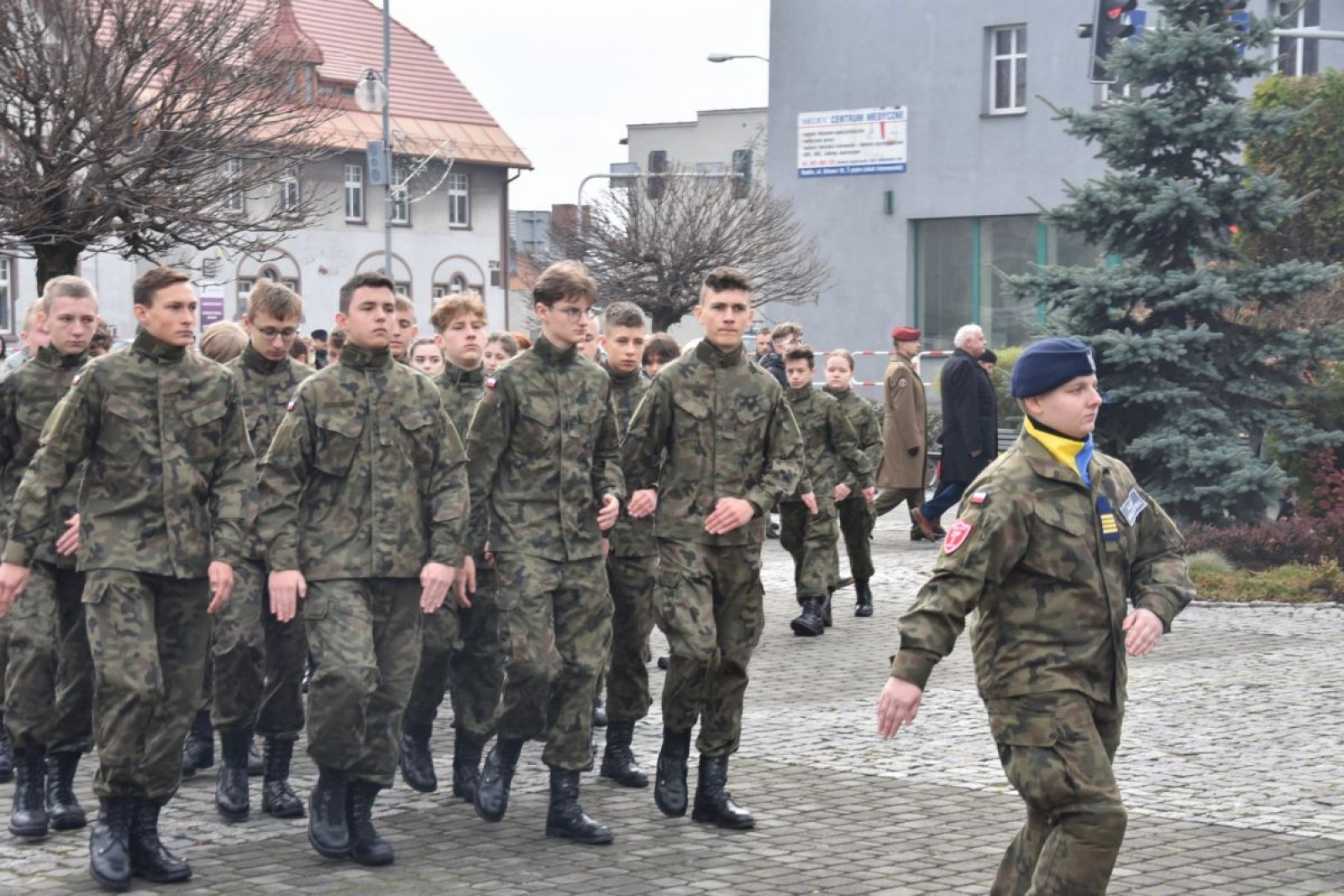 Zdjęcie w galerii na portalu naszwodzislaw.com: Klasy mundurowe z Rydułtów ślubowały [FOTO] wiadomości z regionu