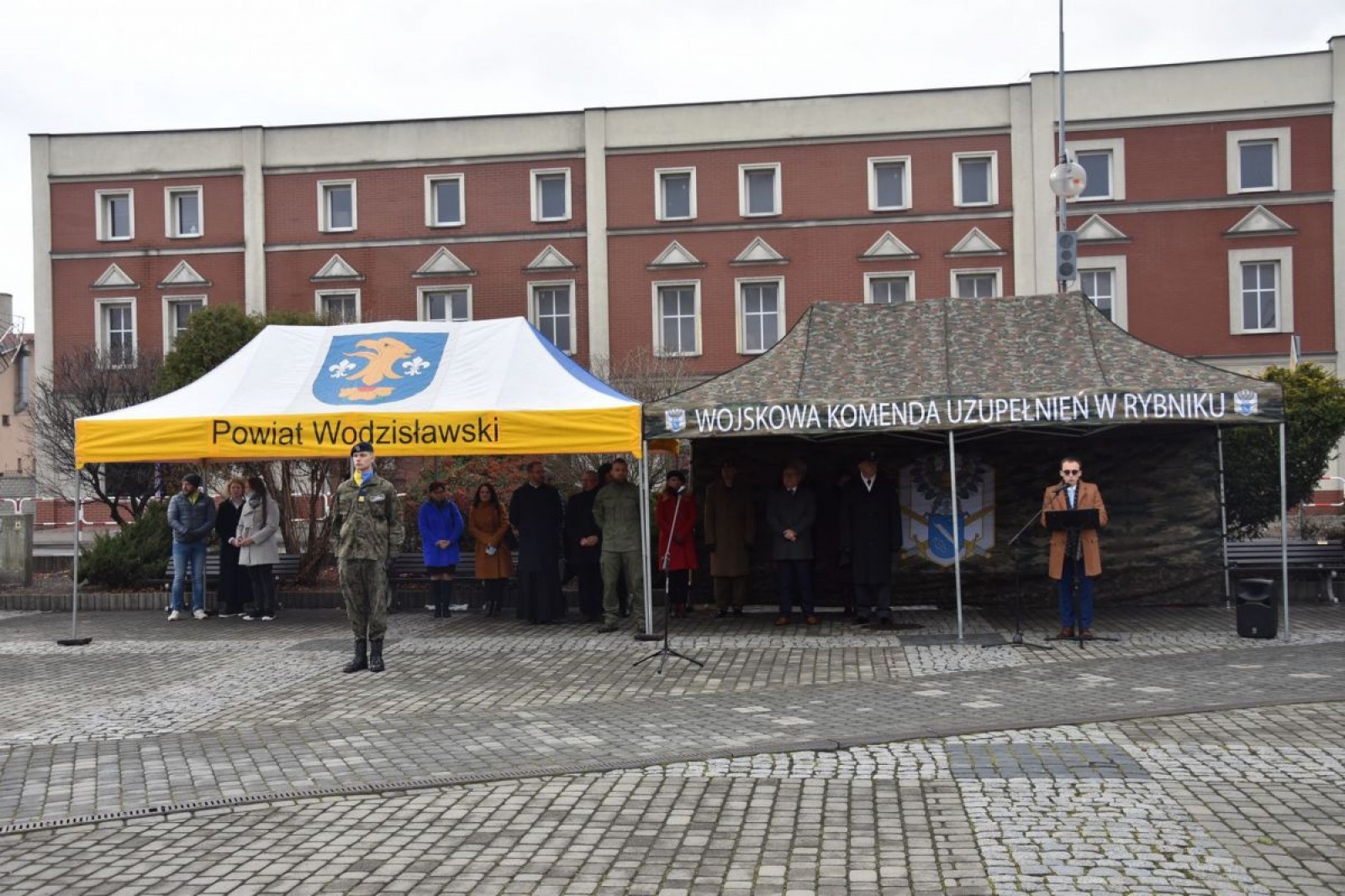 Zdjęcie w galerii na portalu naszwodzislaw.com: Klasy mundurowe z Rydułtów ślubowały [FOTO] wiadomości z regionu