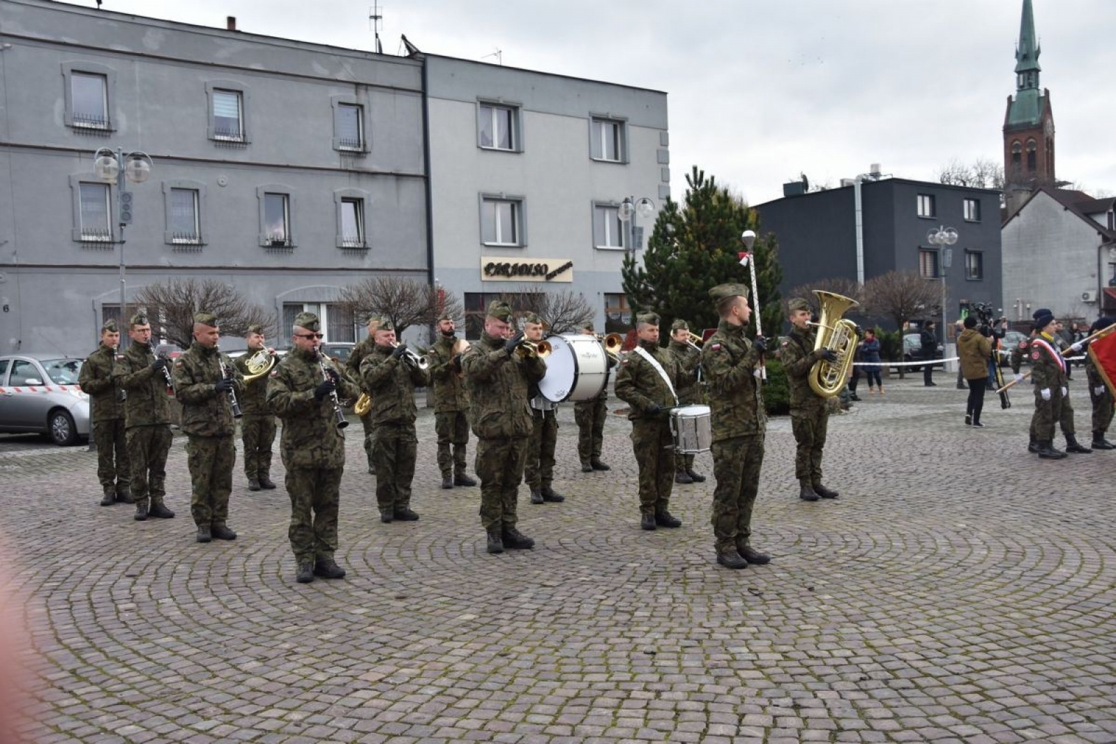 Zdjęcie w galerii na portalu naszwodzislaw.com: Klasy mundurowe z Rydułtów ślubowały [FOTO] wiadomości z regionu