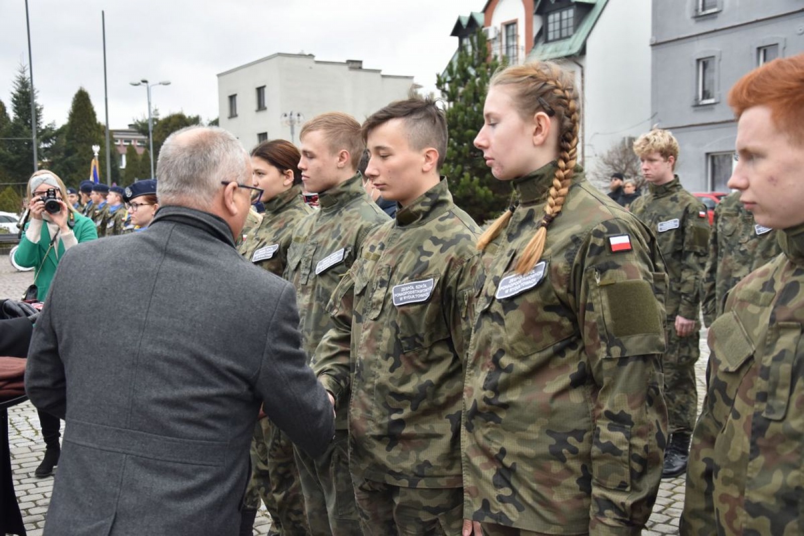 Zdjęcie w galerii na portalu naszwodzislaw.com: Klasy mundurowe z Rydułtów ślubowały [FOTO] wiadomości z regionu