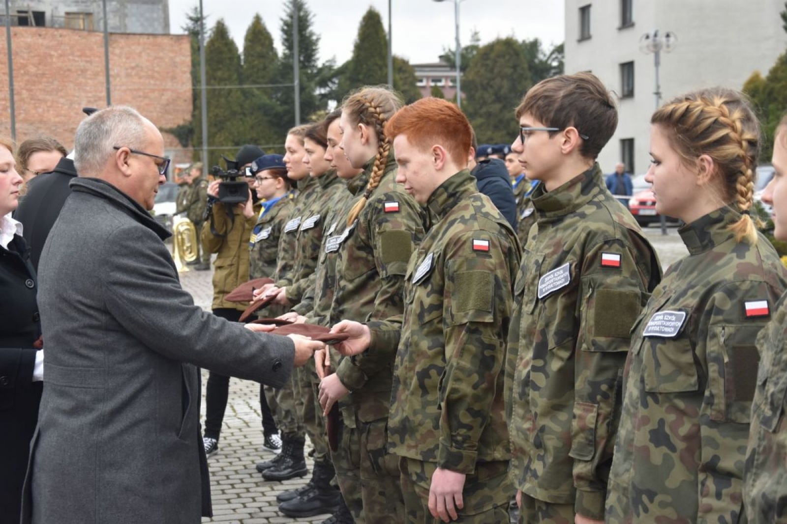 Zdjęcie w galerii na portalu naszwodzislaw.com: Klasy mundurowe z Rydułtów ślubowały [FOTO] wiadomości z regionu