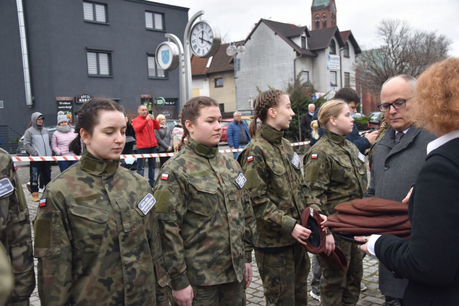 Zdjęcie w galerii na portalu naszwodzislaw.com: Klasy mundurowe z Rydułtów ślubowały [FOTO] wiadomości z regionu