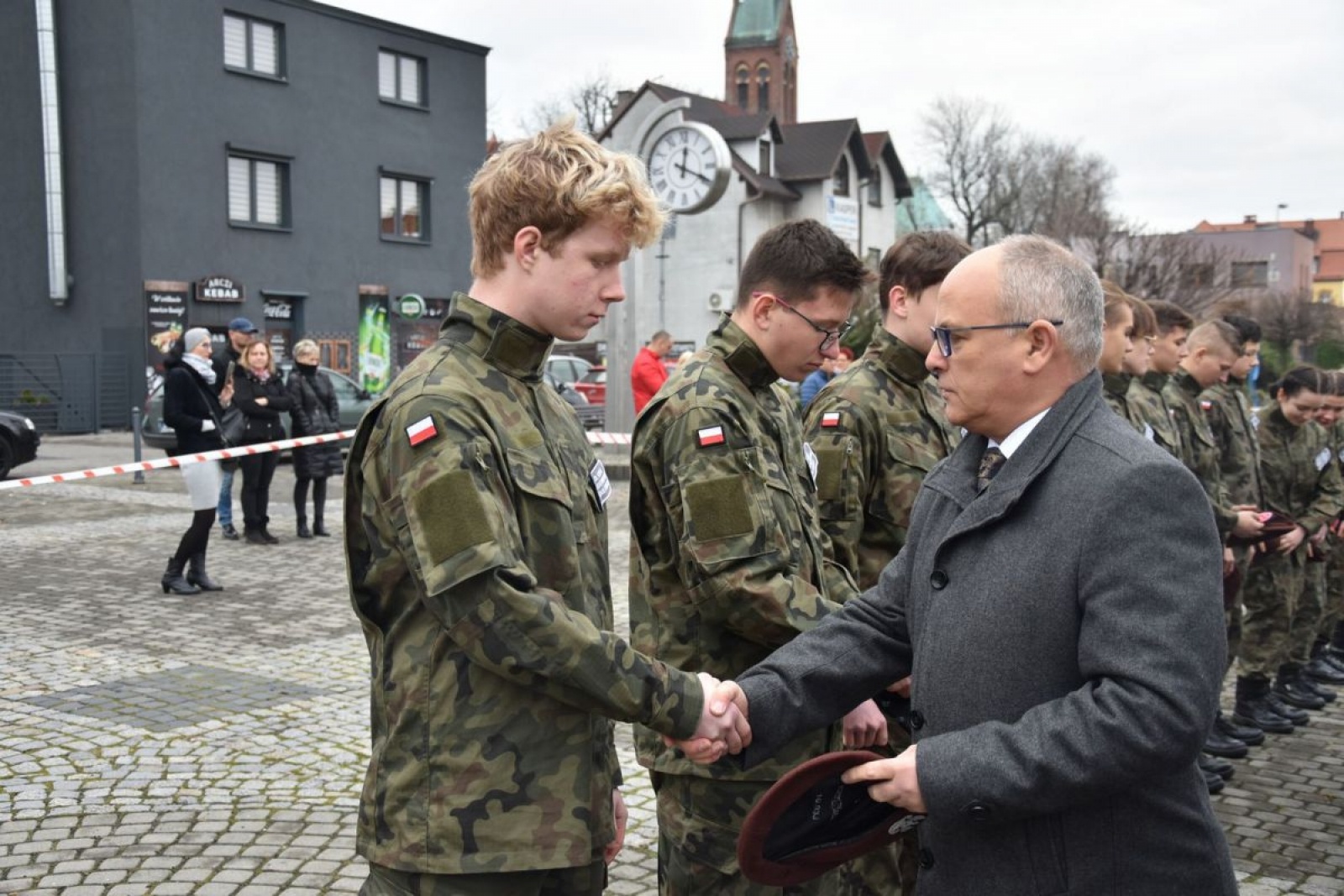 Zdjęcie w galerii na portalu naszwodzislaw.com: Klasy mundurowe z Rydułtów ślubowały [FOTO] wiadomości z regionu