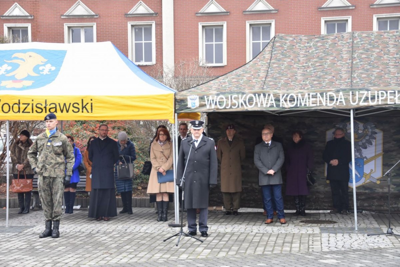 Zdjęcie w galerii na portalu naszwodzislaw.com: Klasy mundurowe z Rydułtów ślubowały [FOTO] wiadomości z regionu
