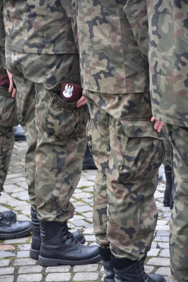 Zdjęcie w galerii na portalu naszwodzislaw.com: Klasy mundurowe z Rydułtów ślubowały [FOTO] wiadomości z regionu