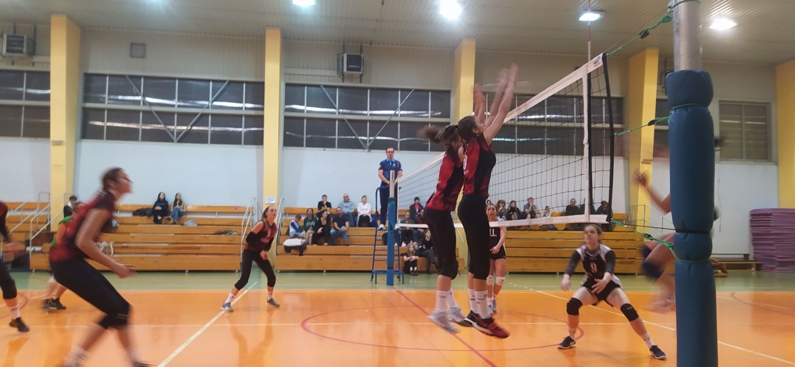 Zdjęcie w galerii na portalu naszwodzislaw.com: Bardzo pracowity weekend siatkarek wodzisławskiej Zorzy wiadomości z regionu