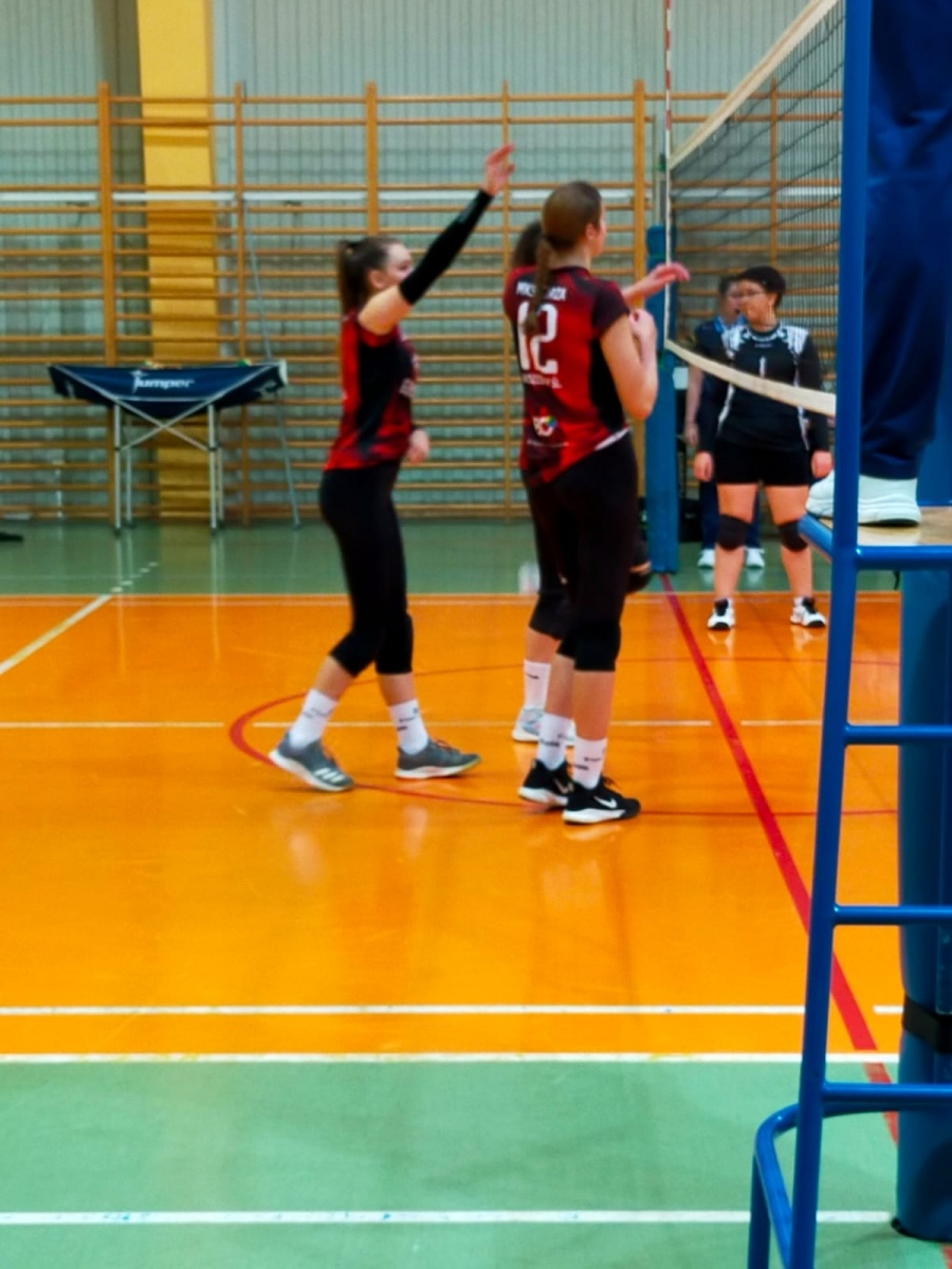 Zdjęcie w galerii na portalu naszwodzislaw.com: Bardzo pracowity weekend siatkarek wodzisławskiej Zorzy wiadomości z regionu