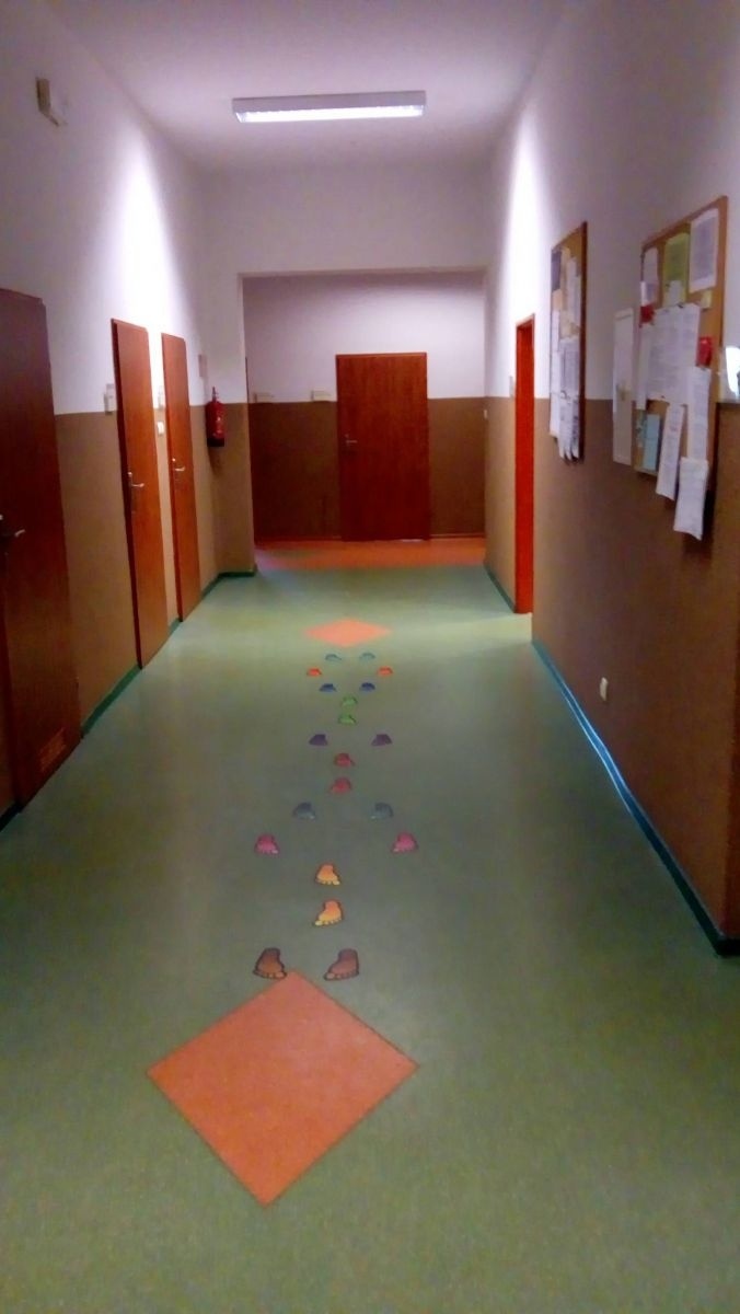 Zdjęcie w galerii na portalu naszwodzislaw.com: To miejsce, gdzie zawsze ktoś czeka wiadomości z regionu