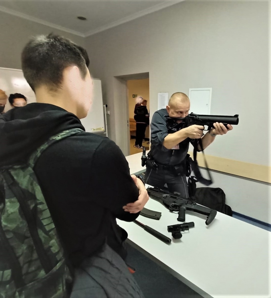 Zdjęcie w galerii na portalu naszwodzislaw.com: Nowe drogi, nowe możliwości. Służba Więzienna w PWSZ wiadomości z regionu