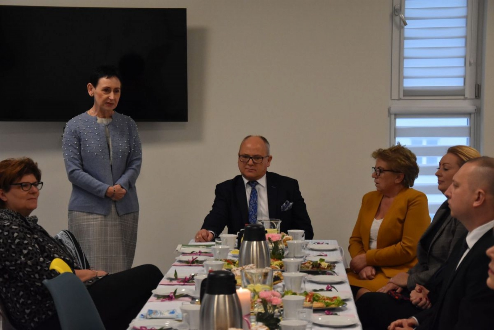 Zdjęcie w galerii na portalu naszwodzislaw.com: Pracownicy pomocy społecznej docenieni wiadomości z regionu