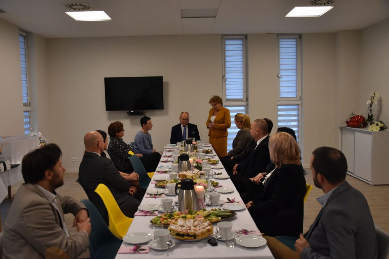 Zdjęcie w galerii na portalu naszwodzislaw.com: Pracownicy pomocy społecznej docenieni wiadomości z regionu