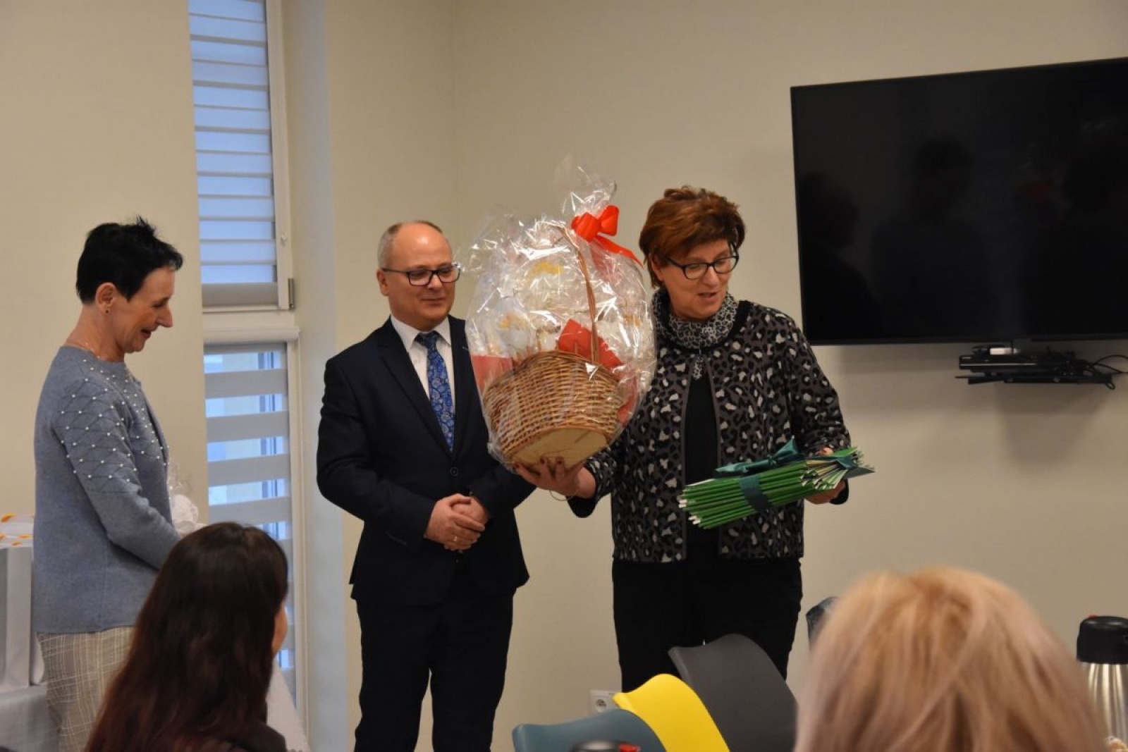 Zdjęcie w galerii na portalu naszwodzislaw.com: Pracownicy pomocy społecznej docenieni wiadomości z regionu