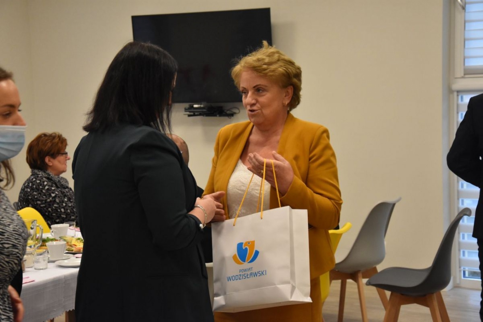 Zdjęcie w galerii na portalu naszwodzislaw.com: Pracownicy pomocy społecznej docenieni wiadomości z regionu