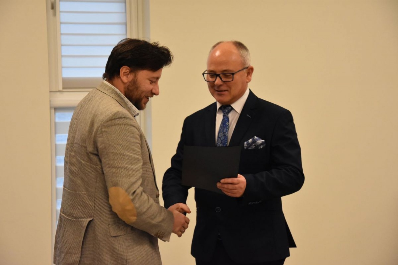 Zdjęcie w galerii na portalu naszwodzislaw.com: Pracownicy pomocy społecznej docenieni wiadomości z regionu