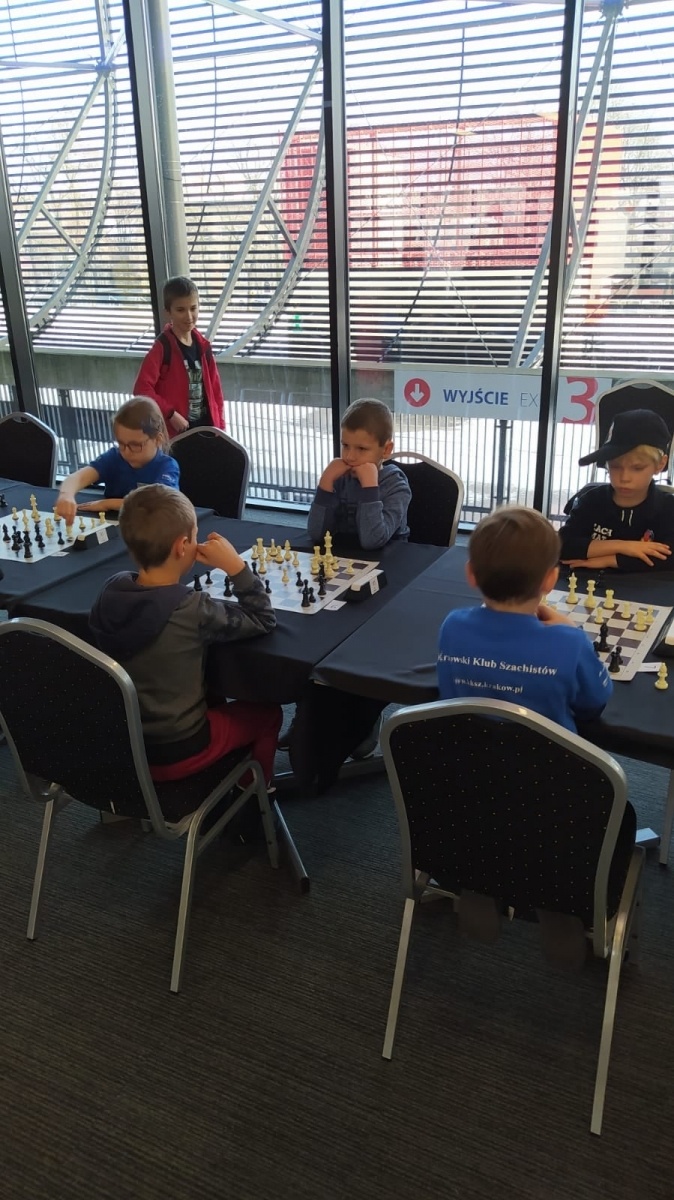Zdjęcie w galerii na portalu naszwodzislaw.com: Szachowy sukces Antoniego Kołodzieja wiadomości z regionu