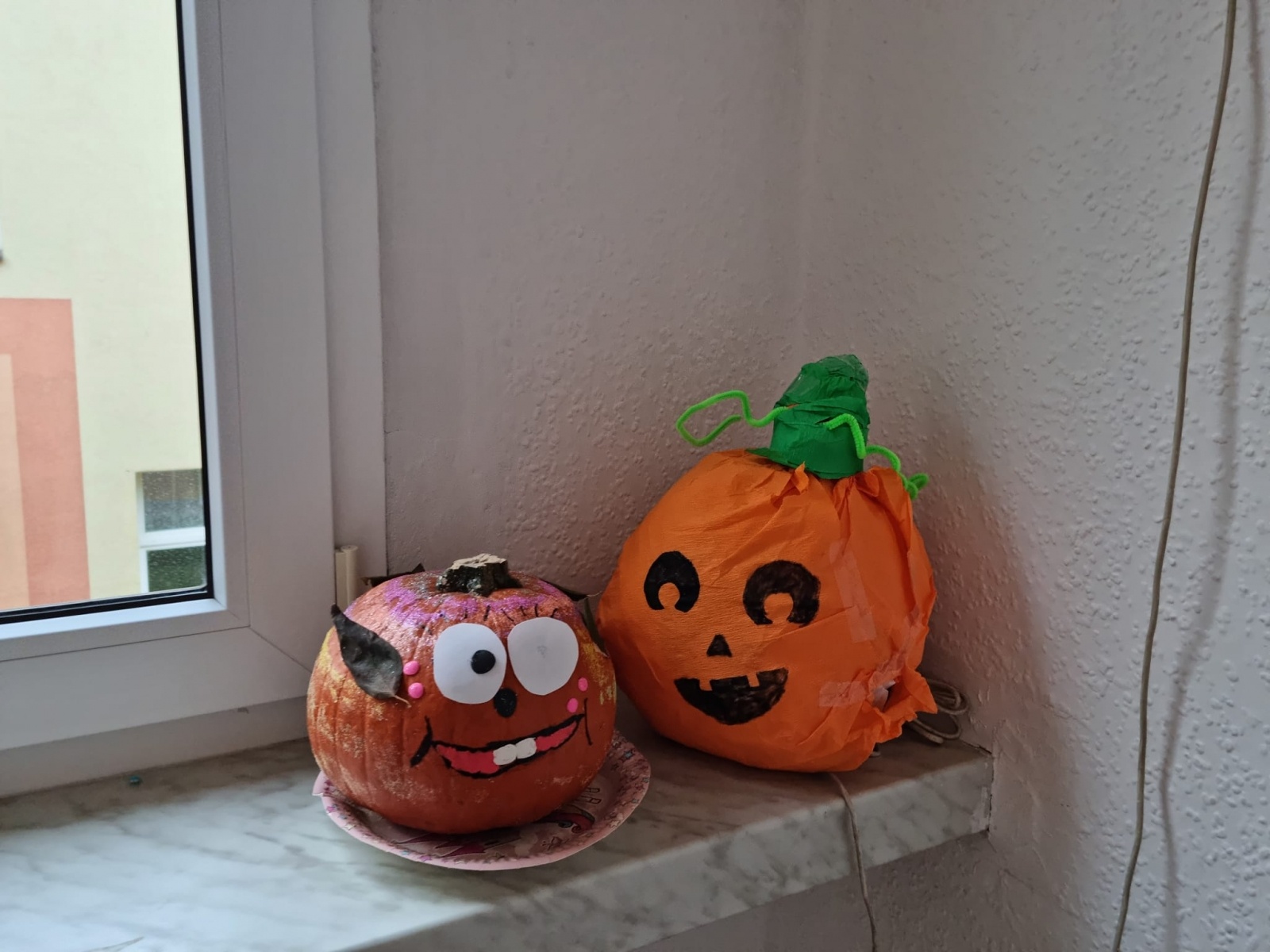 Zdjęcie w galerii na portalu naszwodzislaw.com: Wesołe dynie w wodzisławskiej SP28 wiadomości z regionu