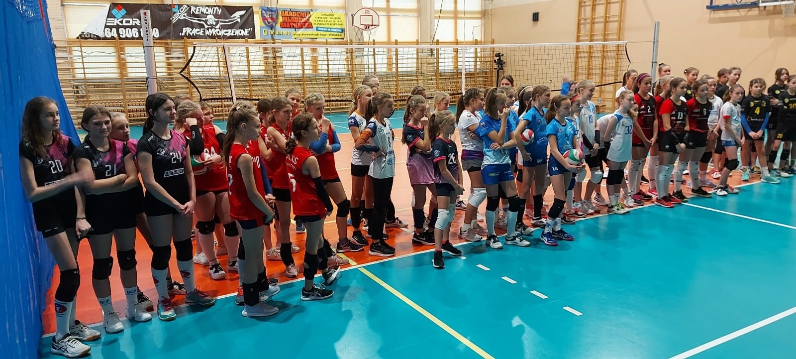 Zdjęcie w galerii na portalu naszwodzislaw.com: Siatkarki Zorzy na podium prestiżowego turnieju wiadomości z regionu