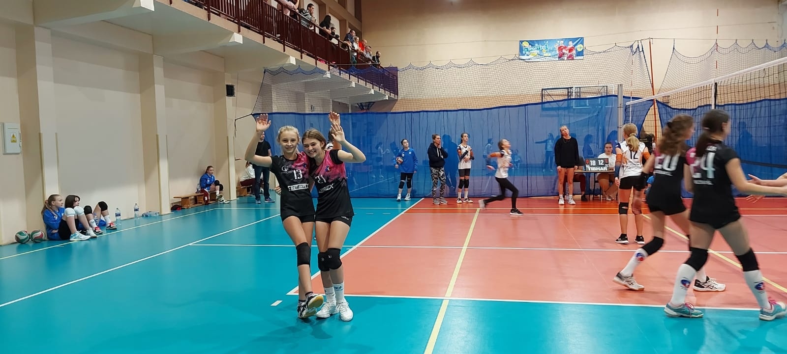 Zdjęcie w galerii na portalu naszwodzislaw.com: Siatkarki Zorzy na podium prestiżowego turnieju wiadomości z regionu