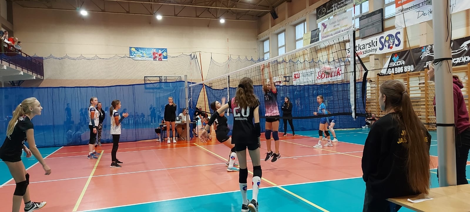Zdjęcie w galerii na portalu naszwodzislaw.com: Siatkarki Zorzy na podium prestiżowego turnieju wiadomości z regionu
