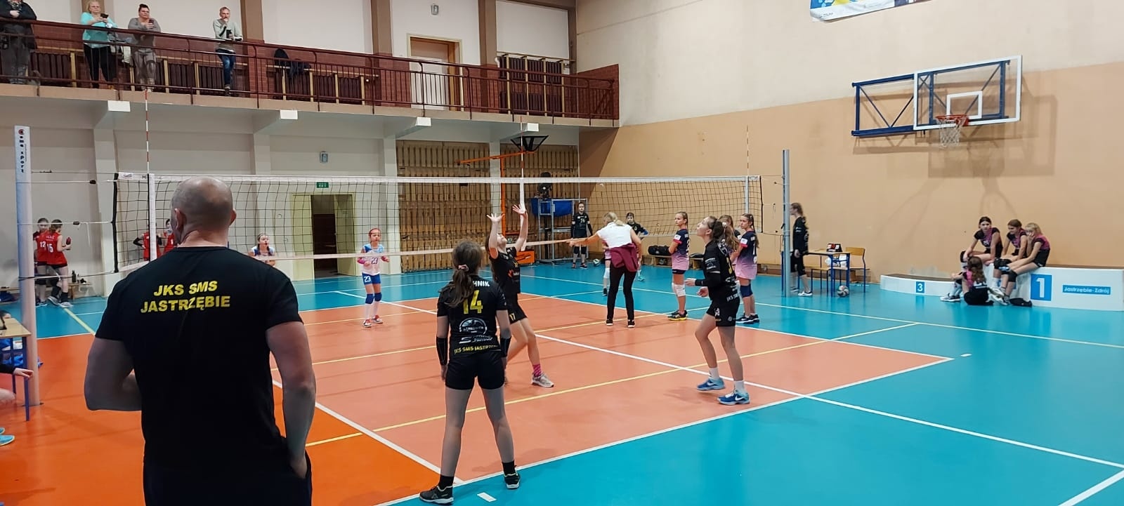 Zdjęcie w galerii na portalu naszwodzislaw.com: Siatkarki Zorzy na podium prestiżowego turnieju wiadomości z regionu