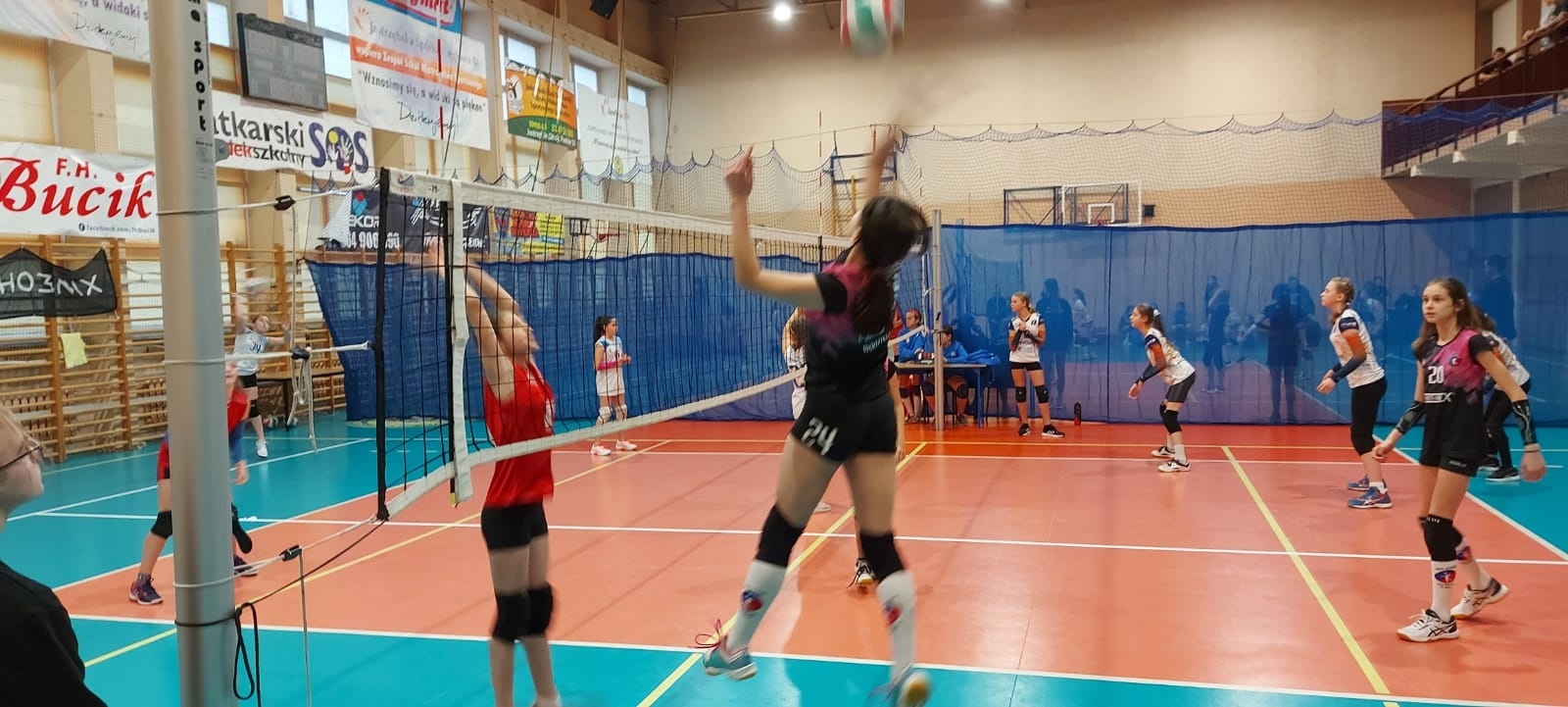 Zdjęcie w galerii na portalu naszwodzislaw.com: Siatkarki Zorzy na podium prestiżowego turnieju wiadomości z regionu