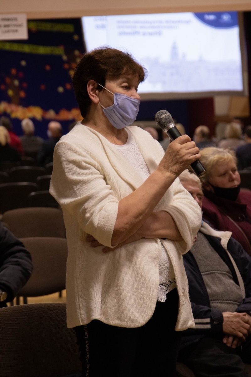 Zdjęcie w galerii na portalu naszwodzislaw.com: Rozmawiali na Starym Mieście i Wilchwach wiadomości z regionu