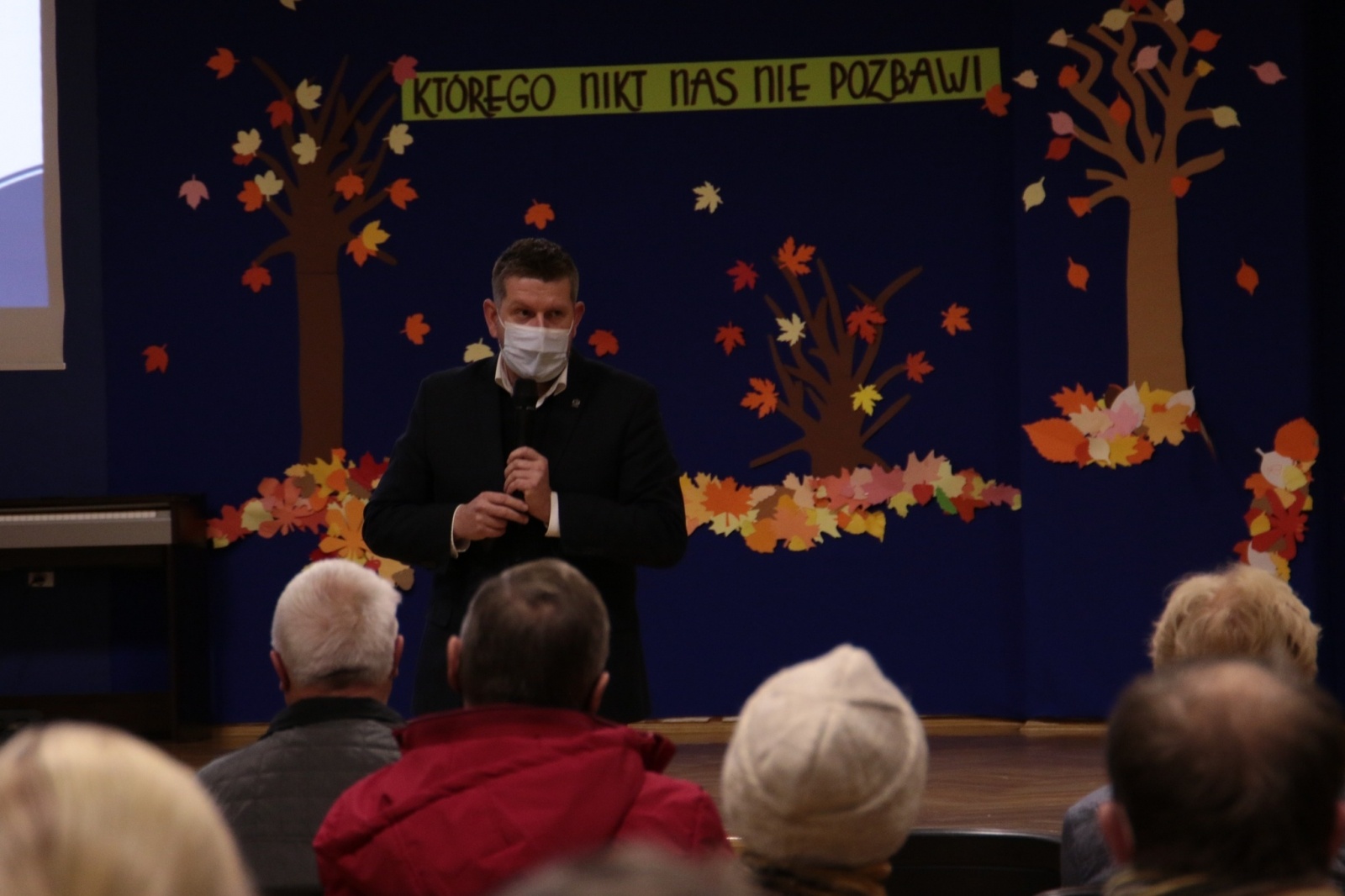 Zdjęcie w galerii na portalu naszwodzislaw.com: Rozmawiali na Starym Mieście i Wilchwach wiadomości z regionu