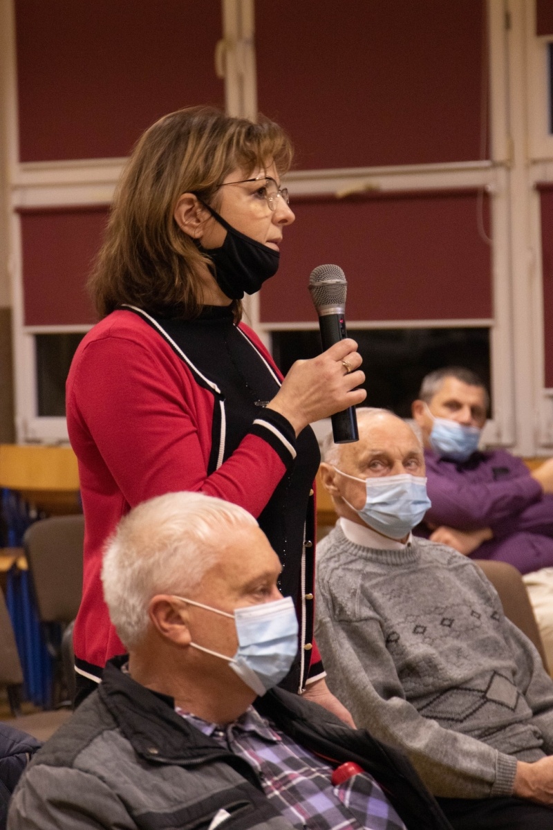 Zdjęcie w galerii na portalu naszwodzislaw.com: Rozmawiali na Starym Mieście i Wilchwach wiadomości z regionu