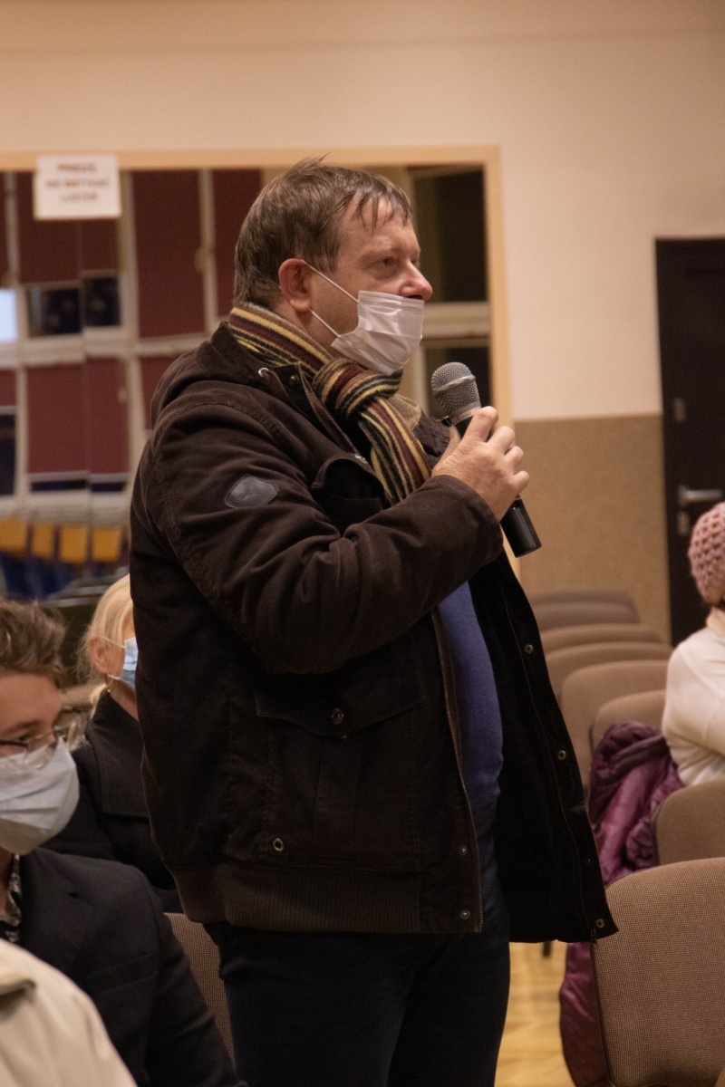 Zdjęcie w galerii na portalu naszwodzislaw.com: Rozmawiali na Starym Mieście i Wilchwach wiadomości z regionu