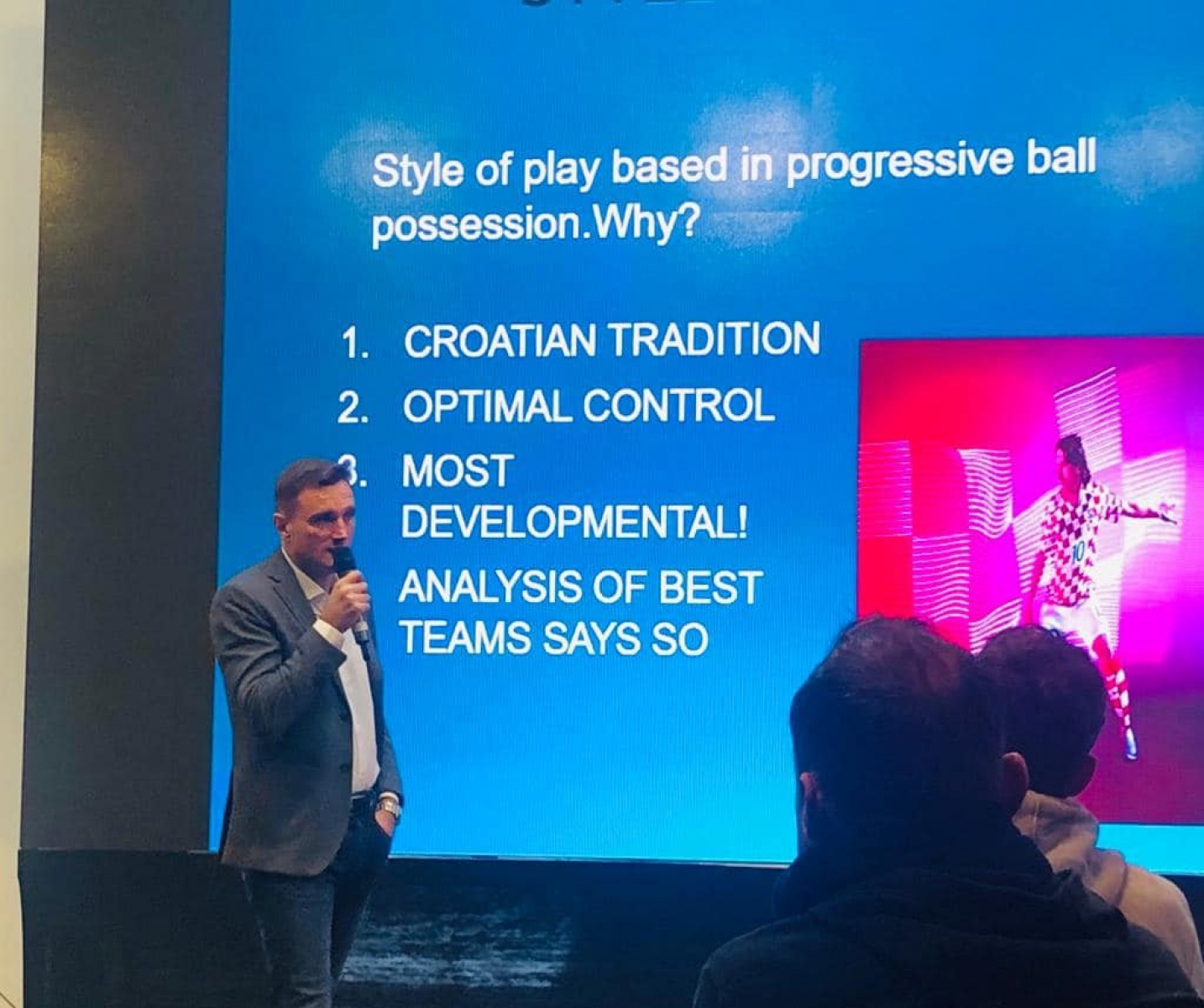 Zdjęcie w galerii na portalu naszwodzislaw.com: Trenerzy MKS Gmina Lubomia na konferencji szkoleniowej w Warszawie wiadomości z regionu