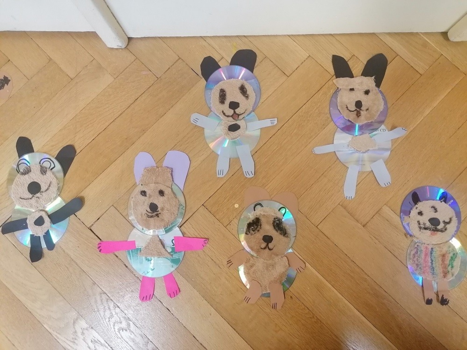 Zdjęcie w galerii na portalu naszwodzislaw.com: Rybki z przedszkola numer 6 świętowały Dzień Misia wiadomości z regionu