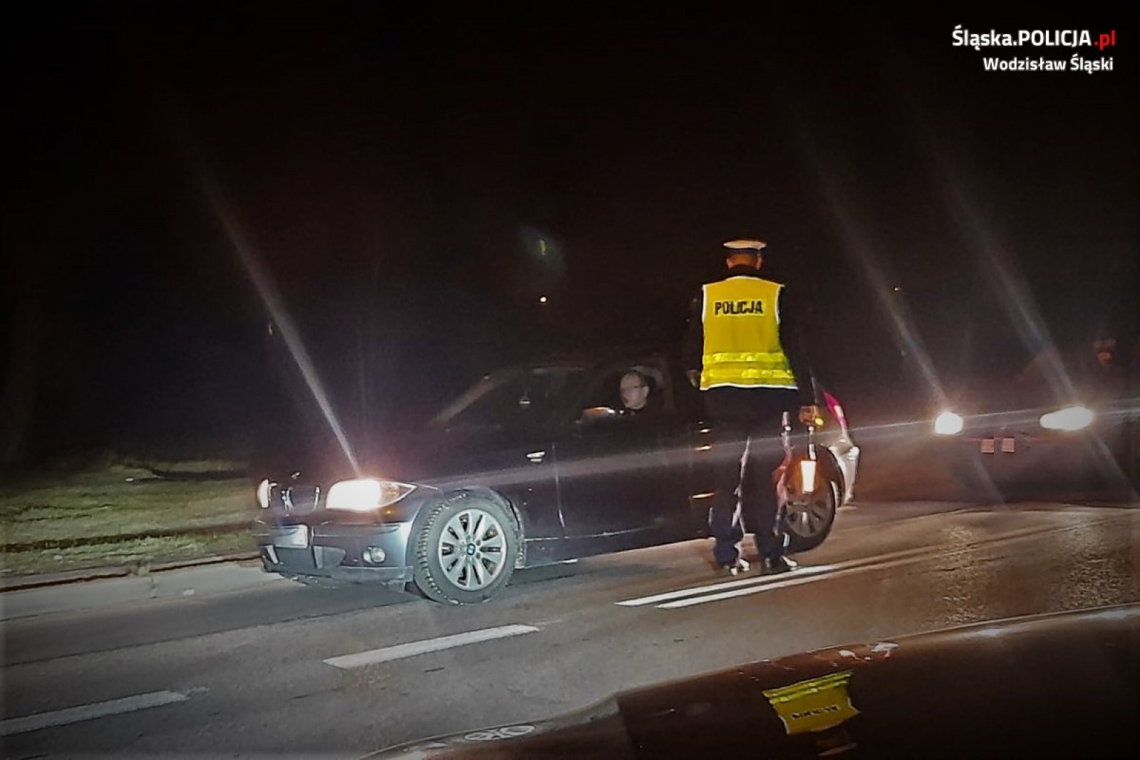 Zdjęcie w galerii na portalu naszwodzislaw.com: Nocna akcja wodzisławskiej policji na Chrobrego wiadomości z regionu