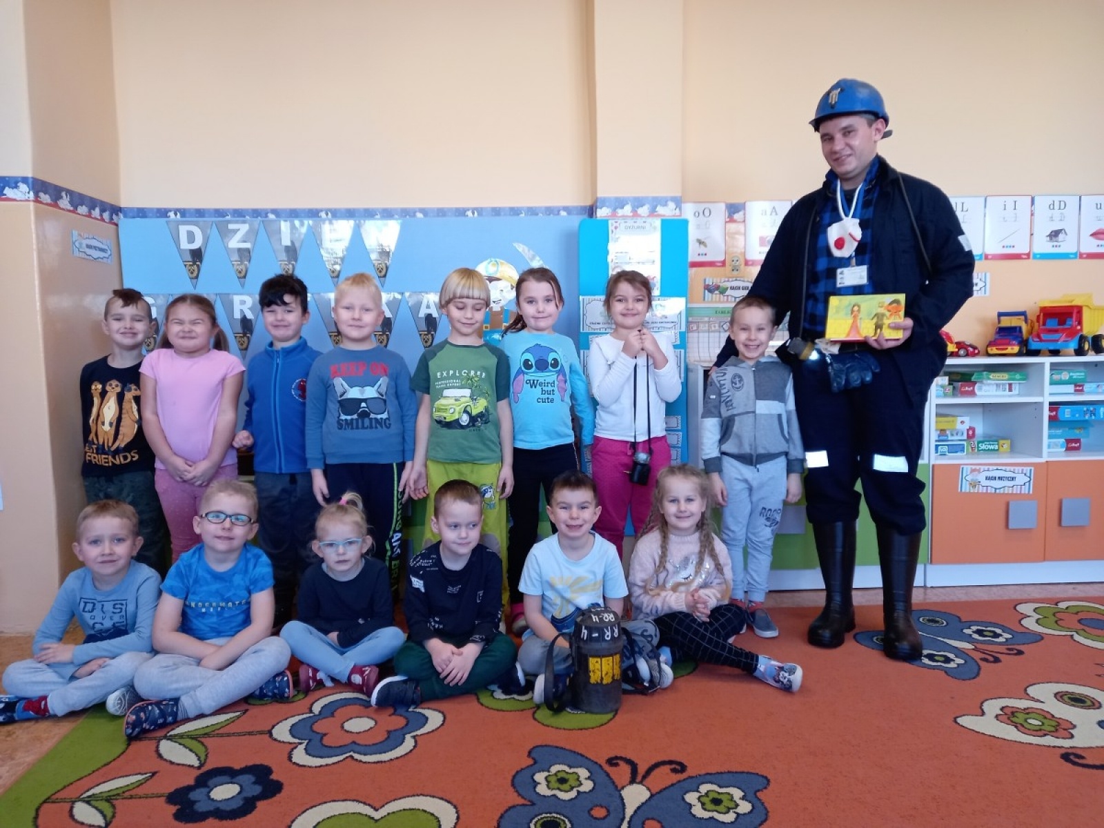 Zdjęcie w galerii na portalu naszwodzislaw.com: Przedszkolaki z Osiemnastki obchodziły Barbórkę wiadomości z regionu