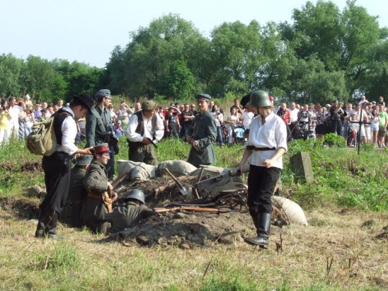 Zdjęcie w galerii na portalu naszwodzislaw.com: Inscenizacja bitwy Olzańskiej wiadomości z regionu