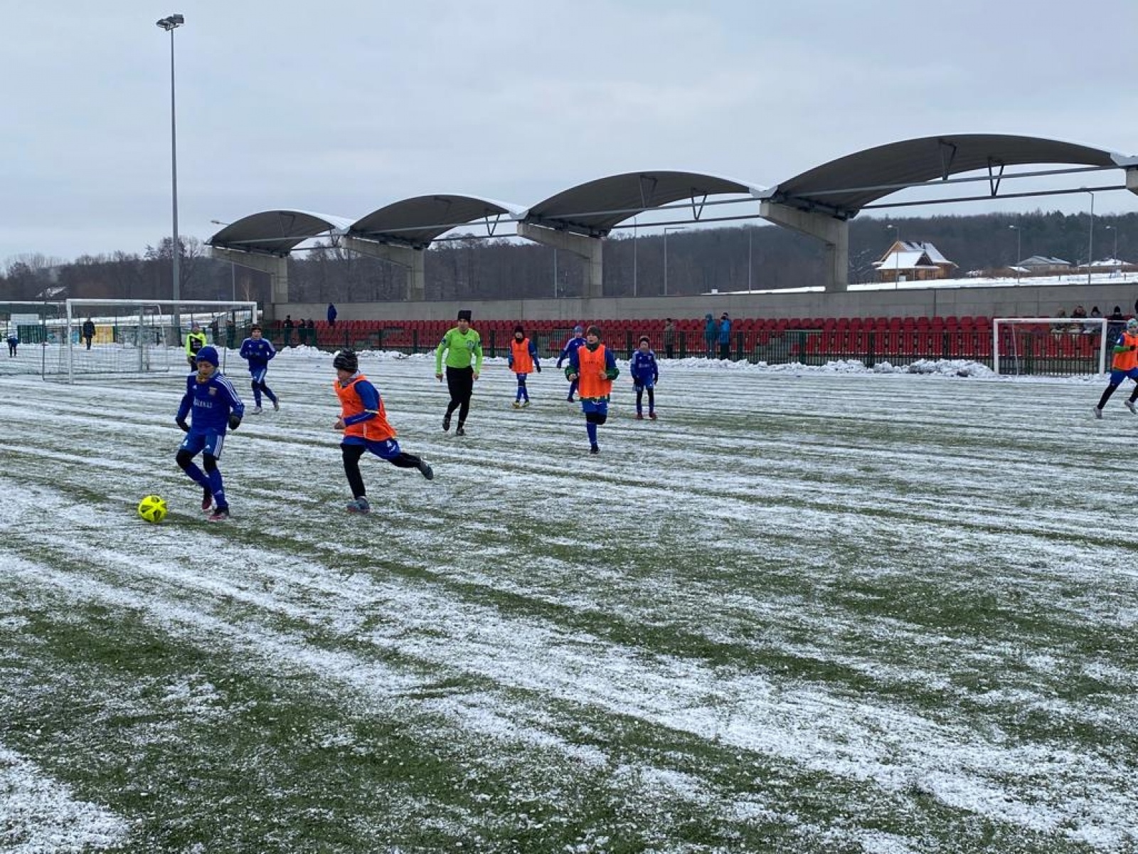 Zdjęcie w galerii na portalu naszwodzislaw.com: Winter Cup 2021. Piłkarska rywalizacja w Nieboczowach wiadomości z regionu